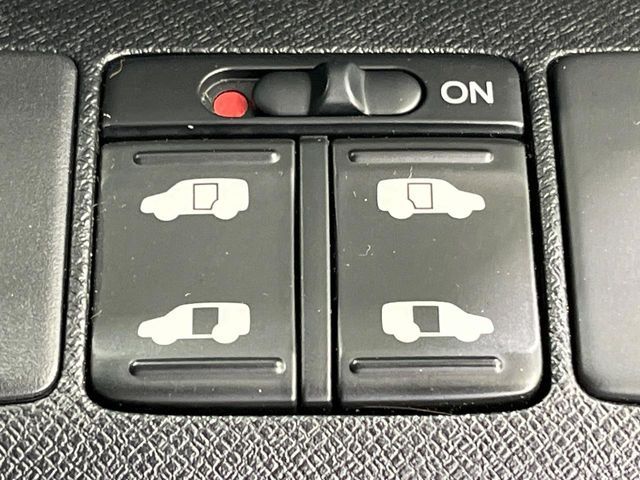 HONDA STEPWAGON SPADA 2010