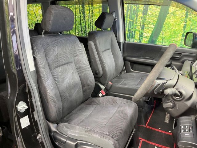 HONDA STEPWAGON SPADA 2010