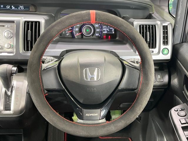 HONDA STEPWAGON SPADA 2010