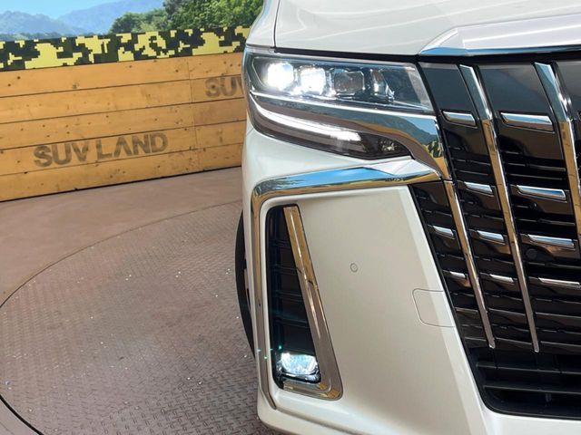 TOYOTA ALPHARD 2022