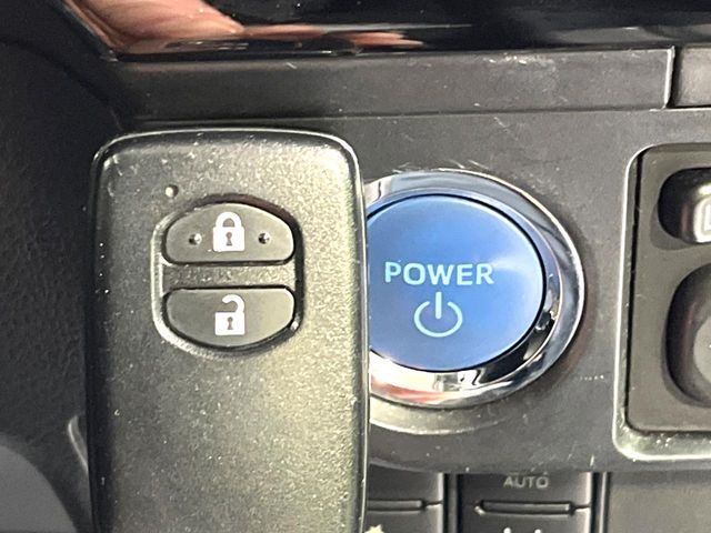 TOYOTA COROLLA FIELDER HYBRID 2019