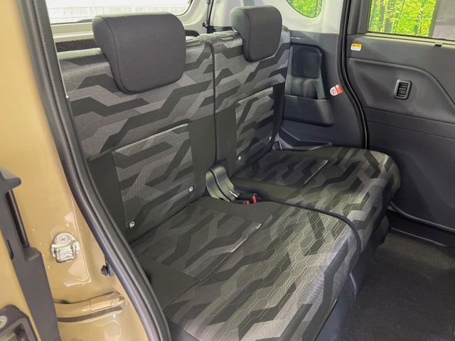 DAIHATSU TANTO FAN CROSS 2023