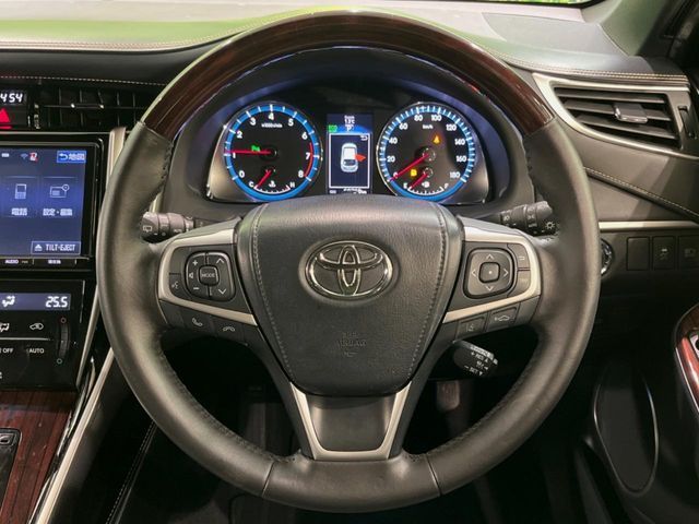 TOYOTA HARRIER 2WD 2016