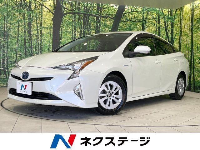 TOYOTA PRIUS 2016