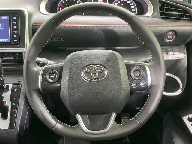 TOYOTA SIENTA 2021