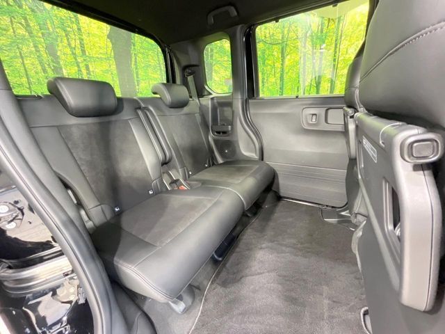 HONDA N BOX CUSTOM 2024