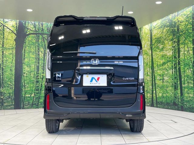 HONDA N BOX CUSTOM 2024
