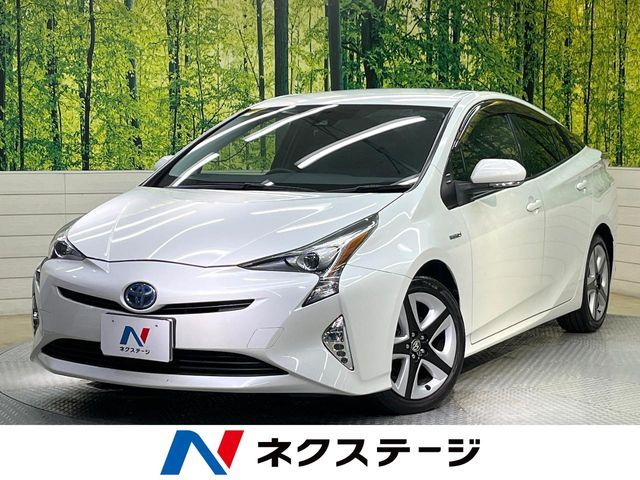 TOYOTA PRIUS 2018