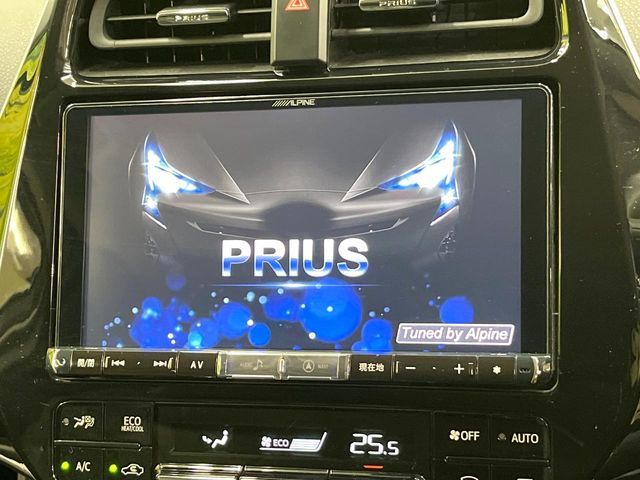 TOYOTA PRIUS 2018
