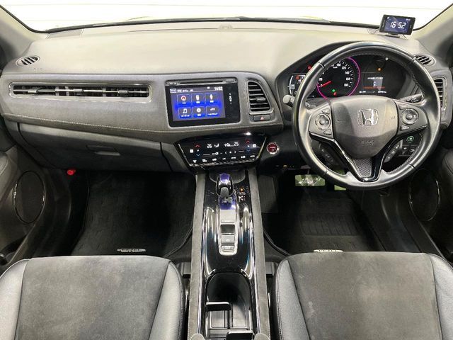 HONDA VEZEL HYBRID 2016