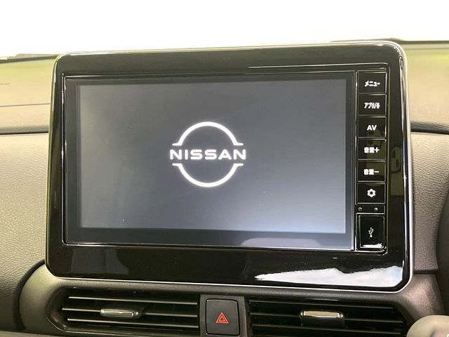NISSAN ROOX 2024