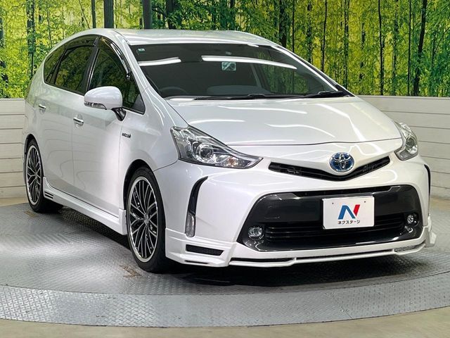 TOYOTA PRIUS Alpha 2016