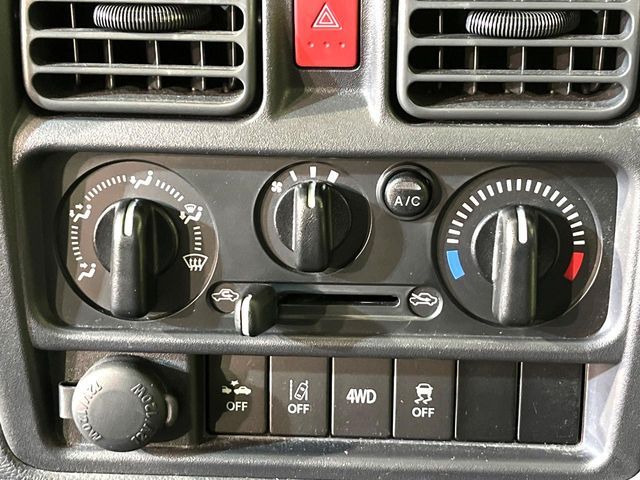 SUZUKI CARRY truck 4WD 2022