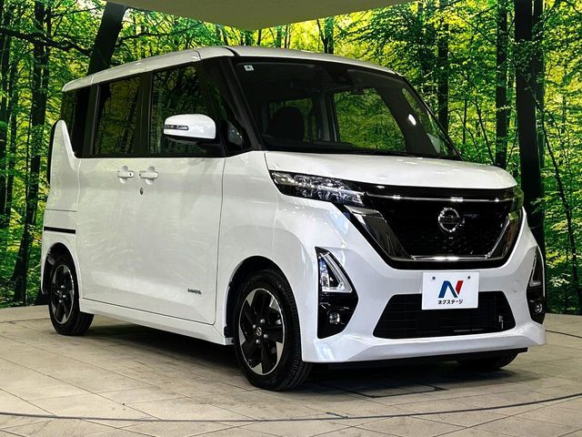 NISSAN ROOX 2023
