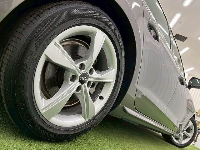 AUDI AUDI A4 AVANT 2021