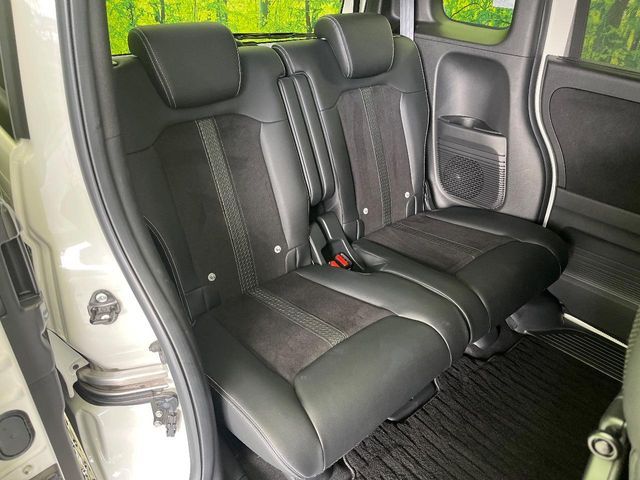 HONDA N BOX CUSTOM 2022