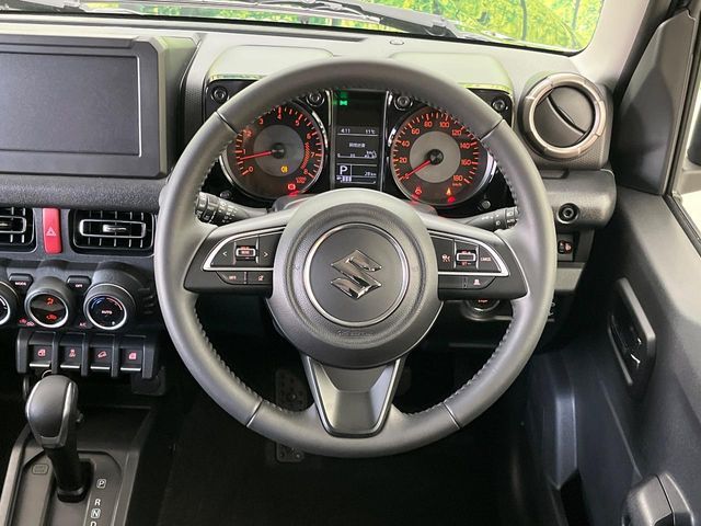 SUZUKI JIMNY NOMADE 2025