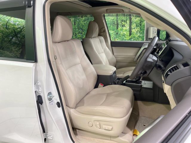 TOYOTA LANDCRUISER PRADO 2022