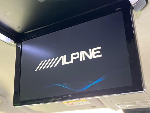 TOYOTA VOXY HYBRID 2016