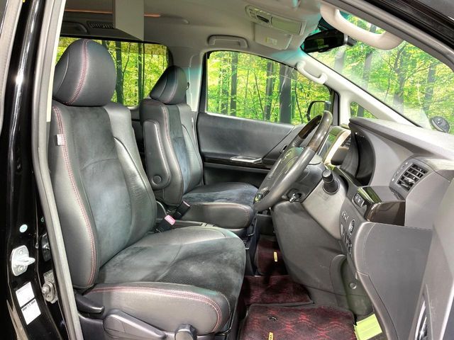 TOYOTA VELLFIRE 4WD 2013