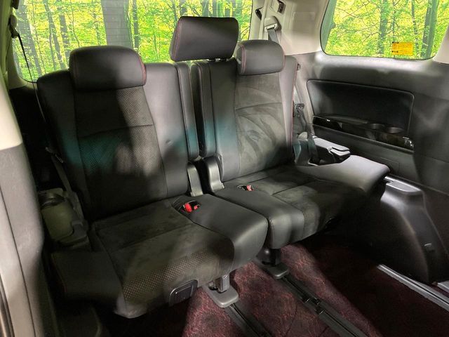 TOYOTA VELLFIRE 4WD 2013