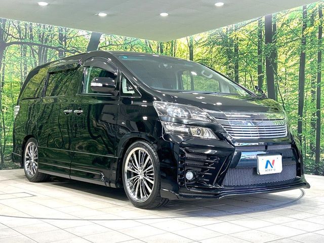 TOYOTA VELLFIRE 2013