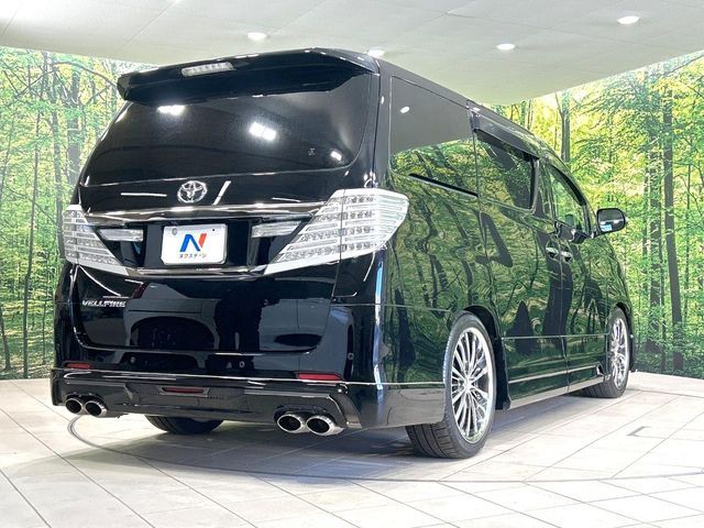 TOYOTA VELLFIRE 2013
