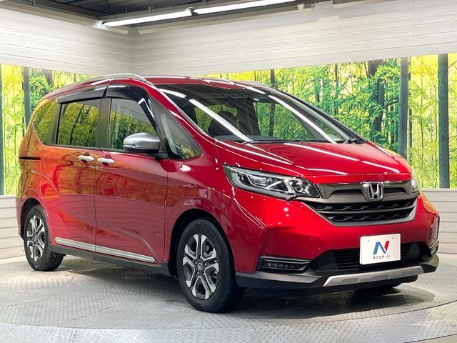 HONDA FREED 2023