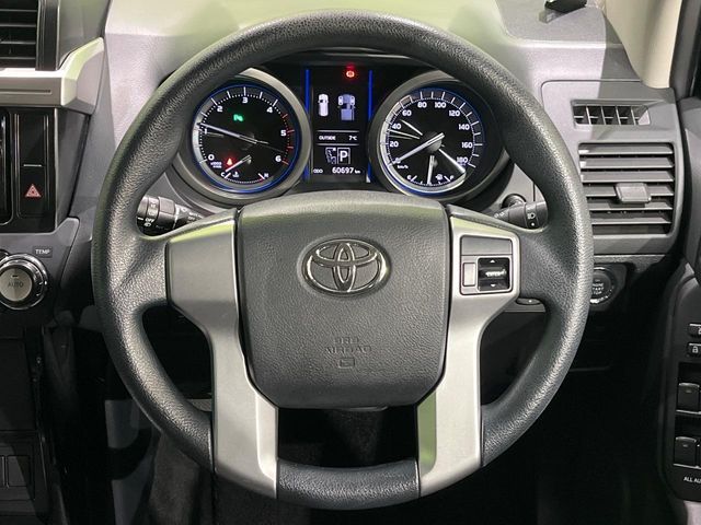 TOYOTA LANDCRUISER PRADO 2015