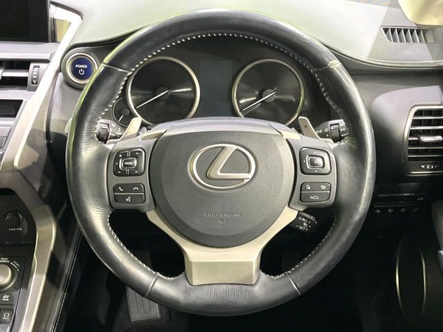 TOYOTA LEXUS NX300h 2015