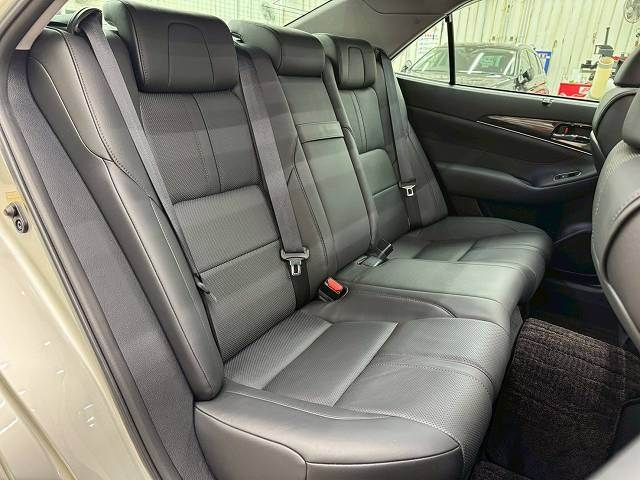 TOYOTA CROWN sedan 2013