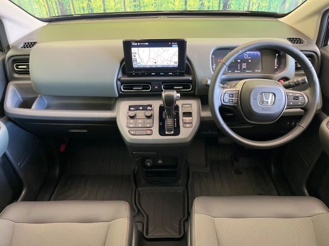 HONDA FREED 2024