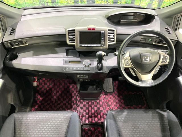 HONDA FREED Spike HYBRID 2013