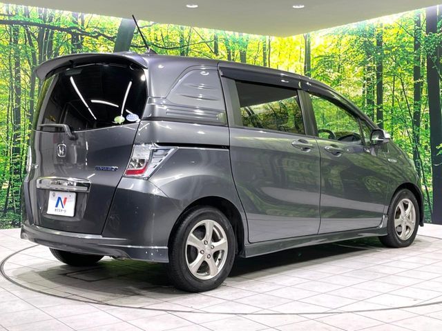 HONDA FREED Spike HYBRID 2013