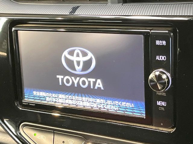 TOYOTA AQUA 2017