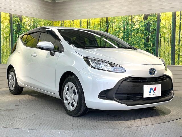 TOYOTA AQUA 2023
