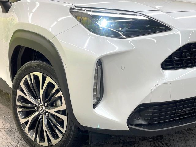 TOYOTA YARIS CROSS HYBRID 2023