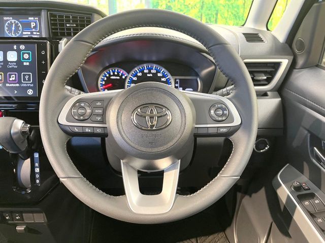 TOYOTA ROOMY 2025