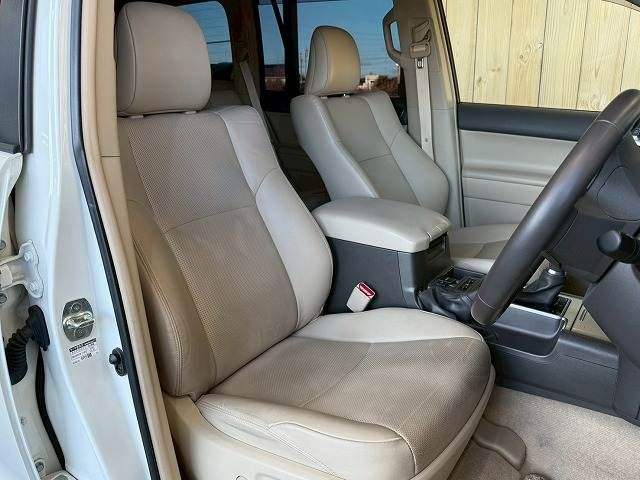 TOYOTA LANDCRUISER PRADO 2022