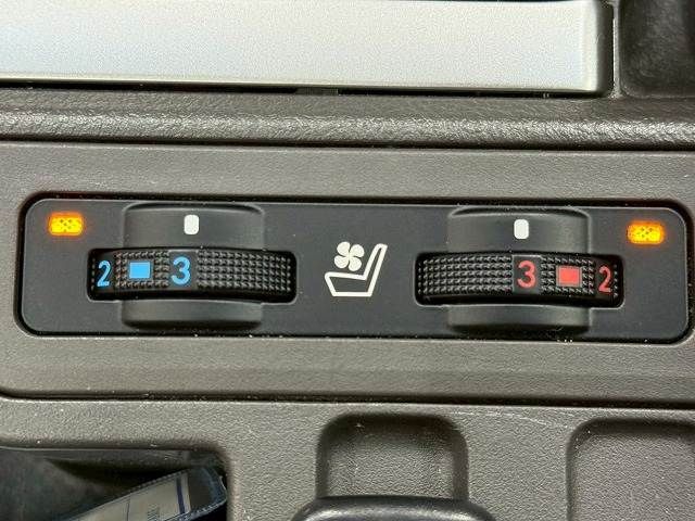 TOYOTA LANDCRUISER PRADO 2022