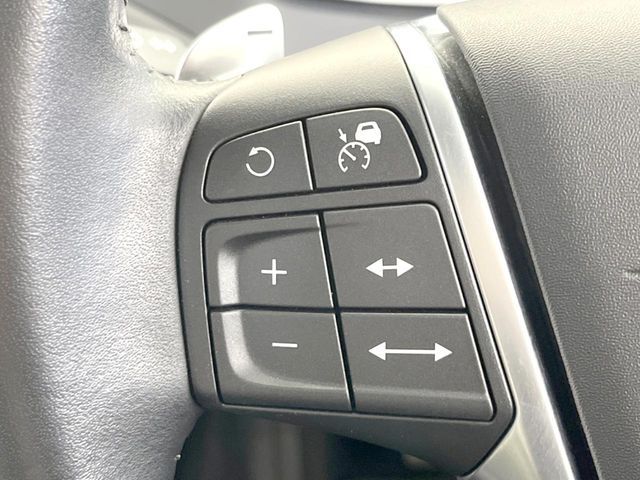 VOLVO VOLVO V40 CROSS COUNTRY 2016