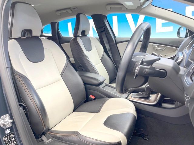 VOLVO VOLVO V40 CROSS COUNTRY 2016