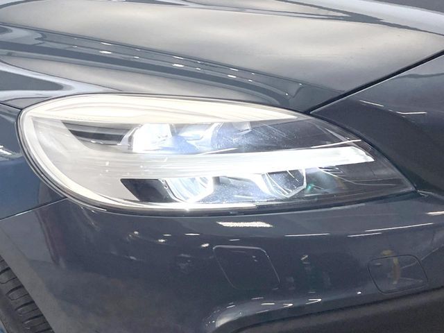 VOLVO VOLVO V40 CROSS COUNTRY 2016