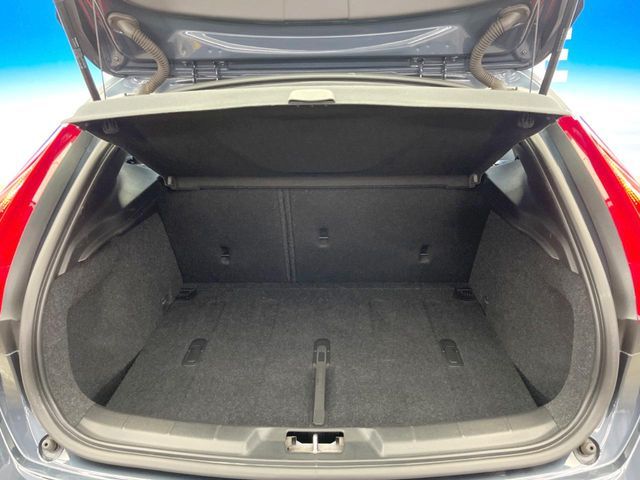 VOLVO VOLVO V40 CROSS COUNTRY 2016