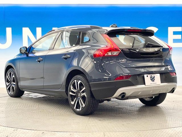 VOLVO VOLVO V40 CROSS COUNTRY 2016