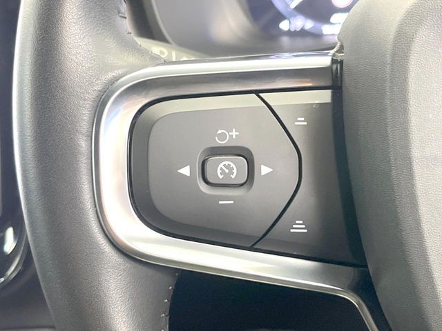 VOLVO VOLVO XC40 2021