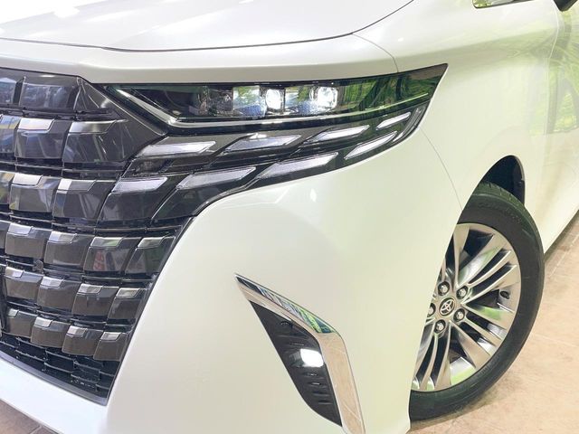 TOYOTA ALPHARD 2024