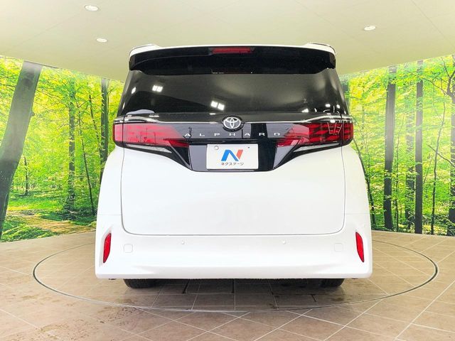 TOYOTA ALPHARD 2024