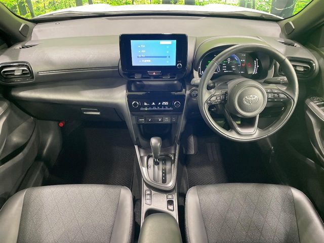 TOYOTA YARIS CROSS HYBRID 2025