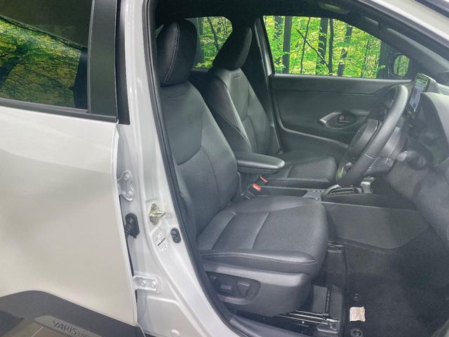 TOYOTA YARIS CROSS HYBRID 2025